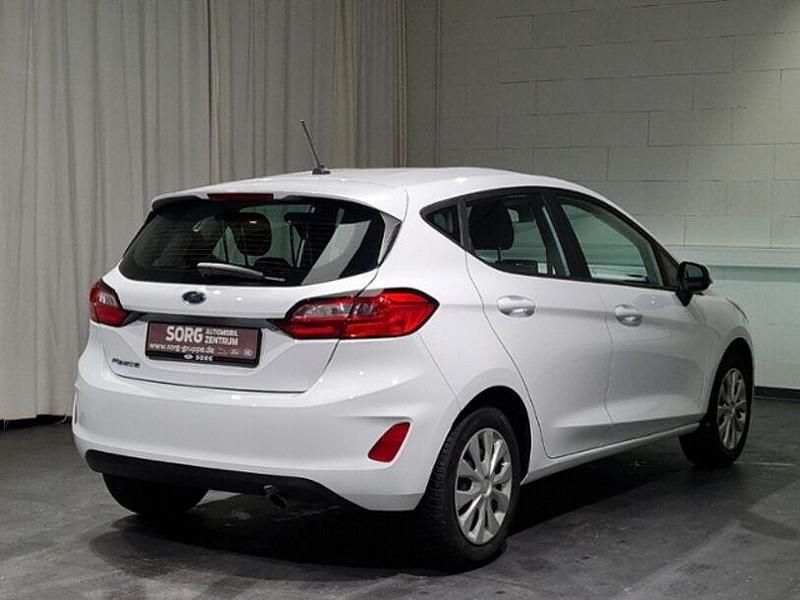 Gebraucht Ford Fiesta 75 PS (55 kW) 2022 Weiss Kleinwagen