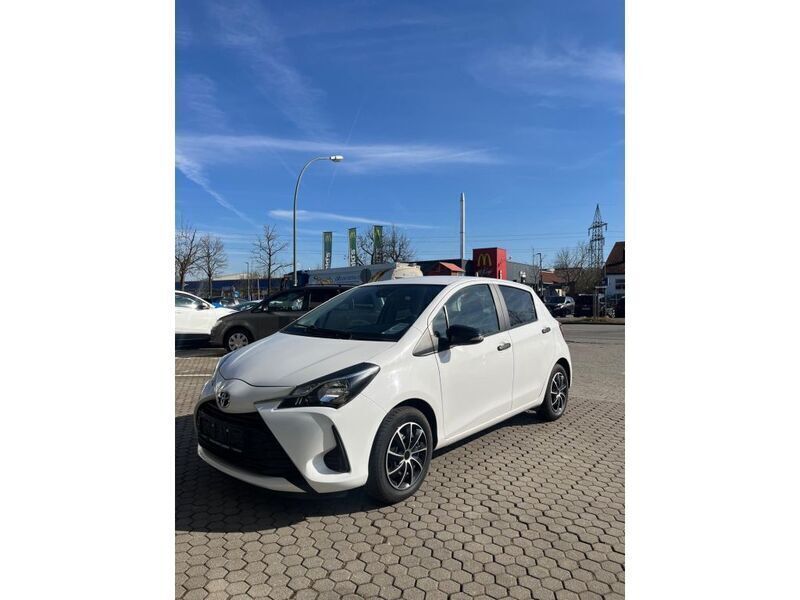 Weiß Gebraucht 2018 Toyota Yaris Kleinwagen | 8.940 € (Guter Preis) - Bild 1/4