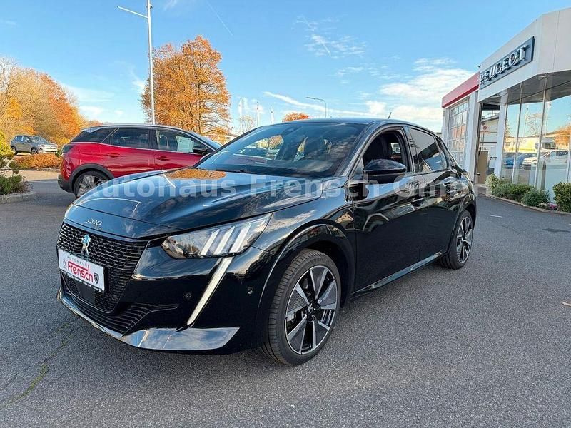 Schwarz Gebraucht 2021 Peugeot e-208 GT Kleinwagen | 15.490 € (Guter Preis) - Bild 1/4