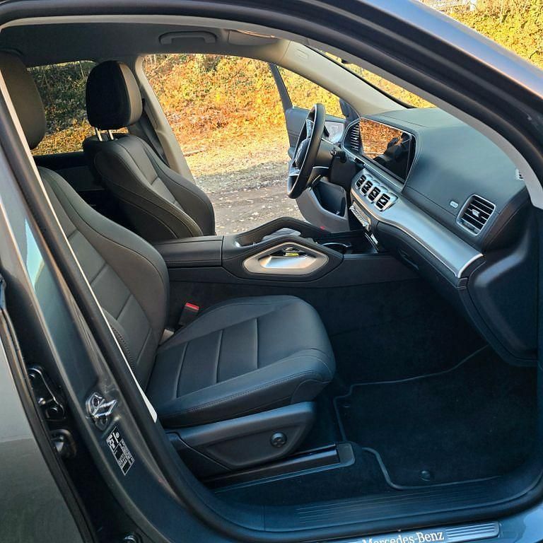 Gebraucht Mercedes GLE450 AMG 367 PS (269 kW) 2025 Grau SUV