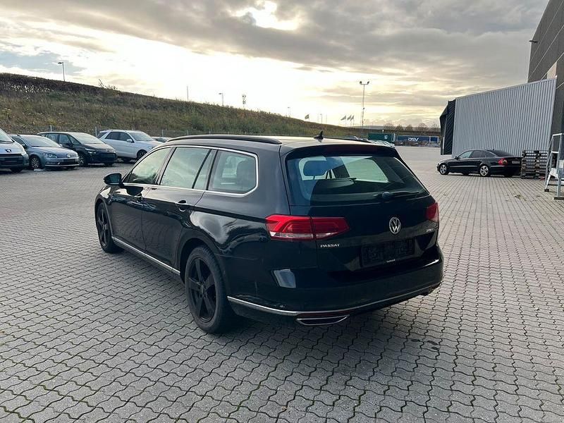 Gebraucht VW Passat Comfortline 239 PS (175 kW) 2015 Kombi