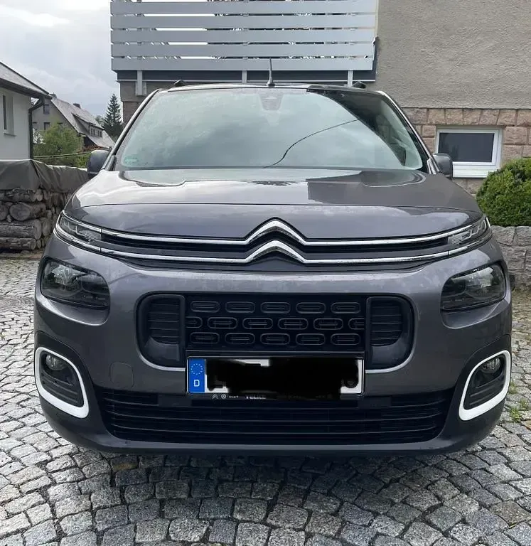 Gebraucht Citroën Berlingo Live 102 PS (75 kW) 2019 Grau Van / Kleinbus