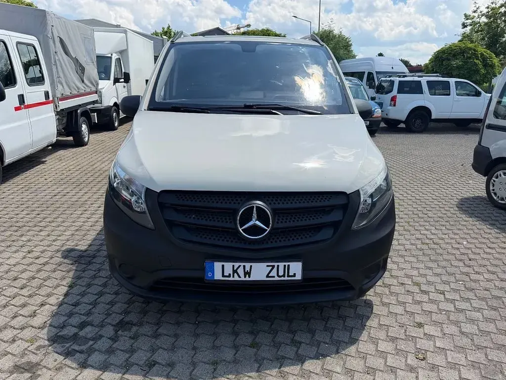 Gebraucht Mercedes Vito 114 PS (83 kW) 2016 Grau Van