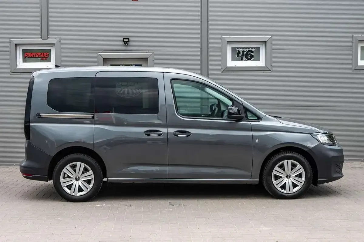 Gebraucht VW Caddy Basis 75 PS (55 kW) 2021 Indiumgrau metallic Van / Kleinbus