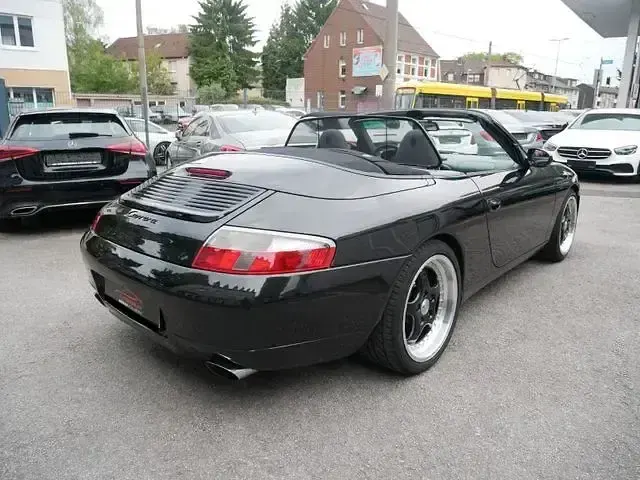 Usata Porsche 911 Carrera 301 CV (221 kW) 2000 Nero Cabrio