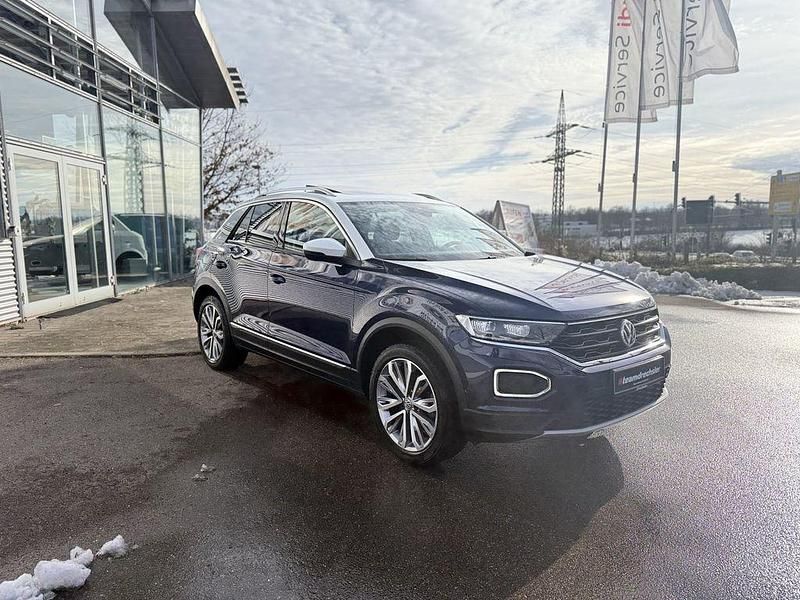 Gebraucht VW T-Roc IQ Drive 150 PS (110 kW) 2019 Blau SUV