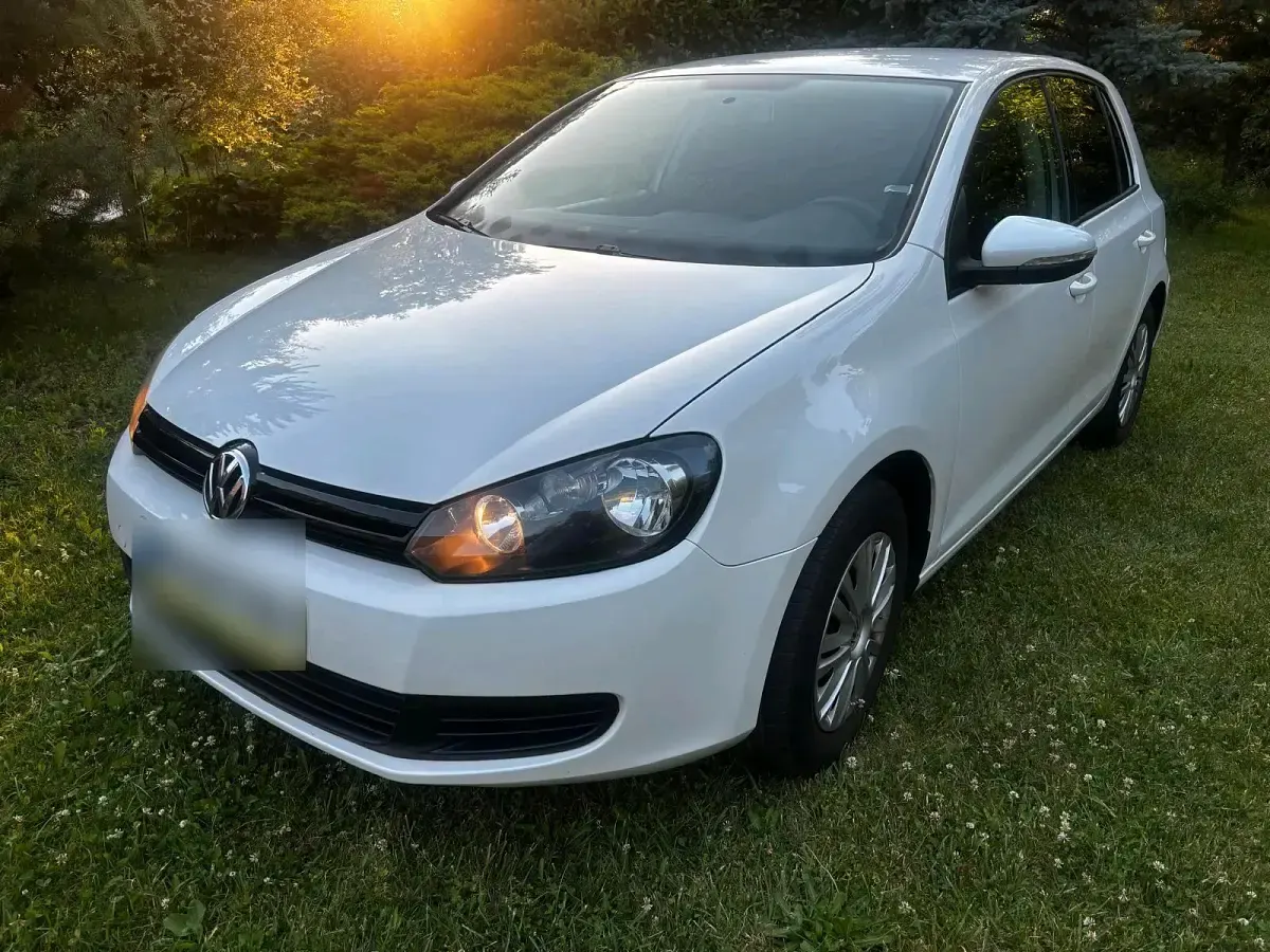 Gebraucht VW Golf VI Trendline 80 PS (58 kW) 2010 Weiß Kleinwagen
