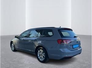 Gebraucht VW Passat Conceptline 150 PS (110 kW) 2022 Grau (mondsteingrau) Kombi