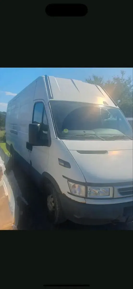 Occasion Iveco Daily 140 ch (102 kW) 2004 Blanc Monospace