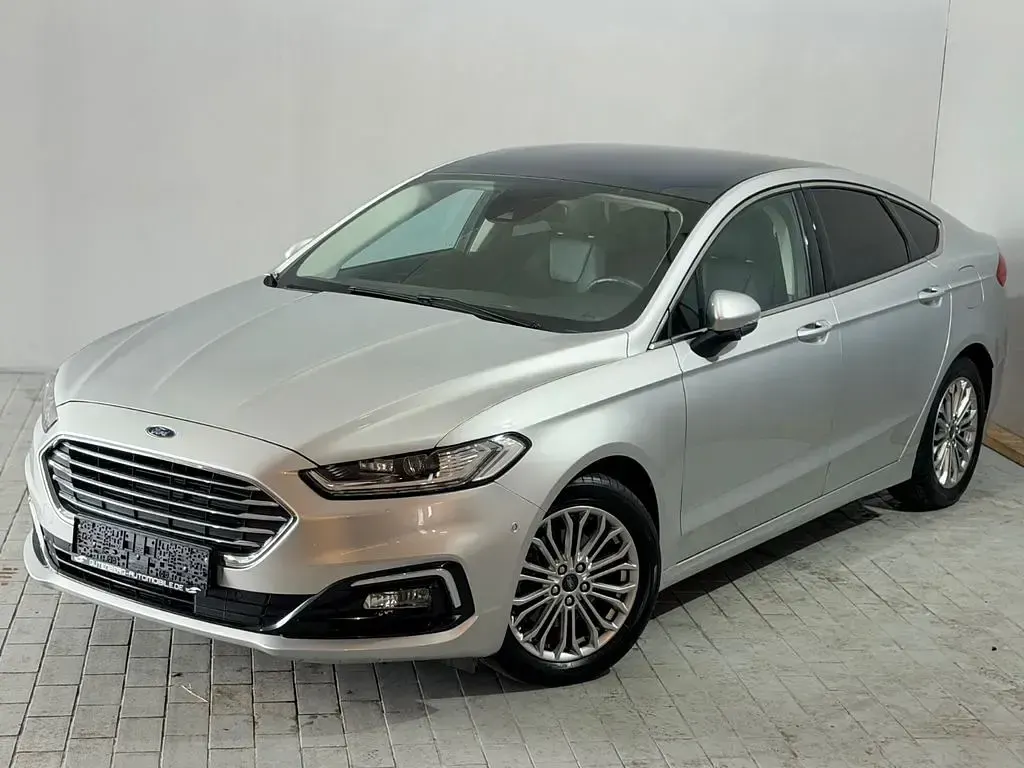Gebraucht Ford Mondeo 150 PS (110 kW) 2022 Silber Limousine