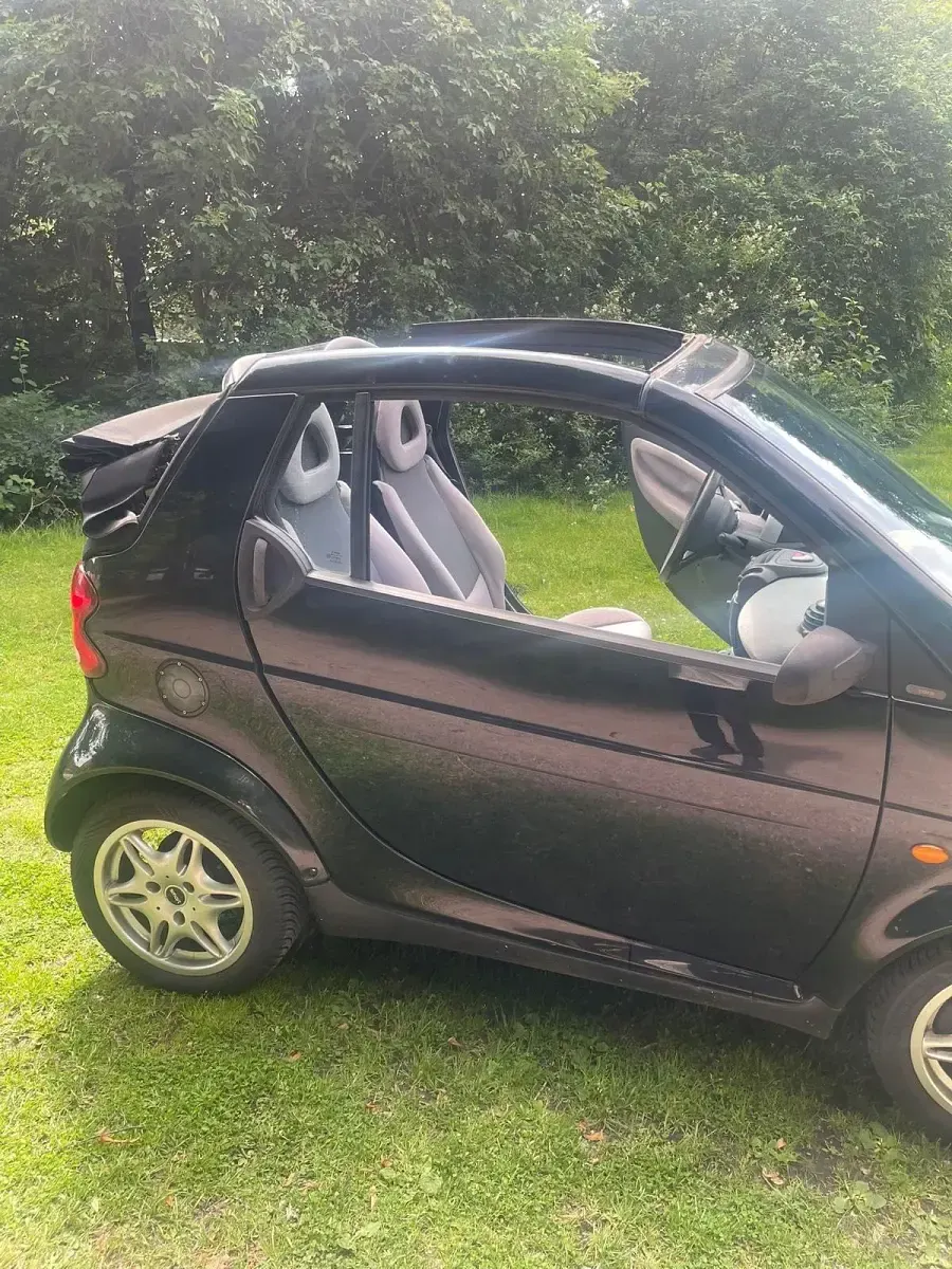 Gebraucht Smart ForTwo Cabrio 61 PS (44 kW) 2004 Schwarz Cabrio