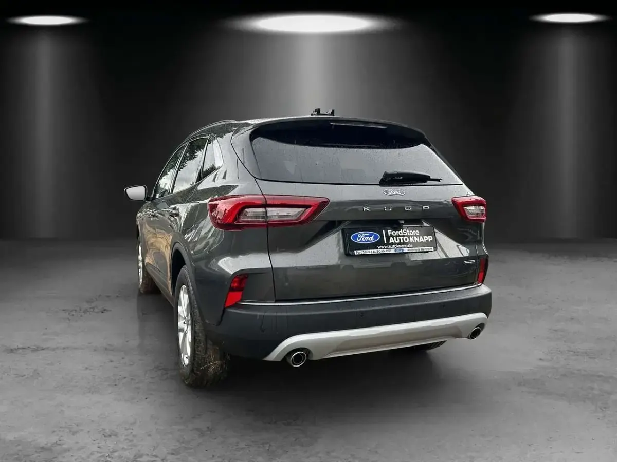 Neu Ford Kuga Titanium 182 PS (133 kW) 2026 Magnetic SUV