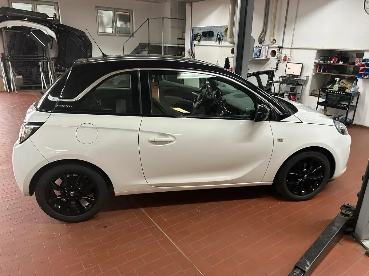 Gebraucht Opel Adam 87 PS (63 kW) 2018 Weiß Kleinwagen