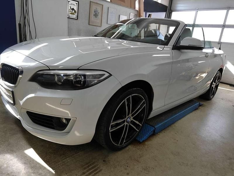 Gebraucht BMW 220 184 PS (135 kW) 2016 Alpinweiss iii Cabrio