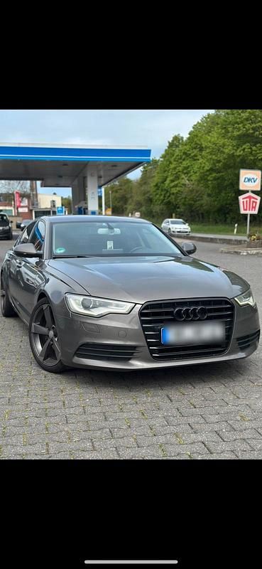 Braun Gebraucht 2011 Audi A6 Limousine | 9.900 € (Fairer Preis) - Bild 1/4