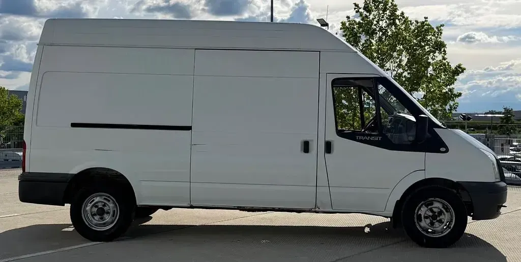 Käytetty Ford Transit 110 HP (80 kW) 2009 Valkoinen Sedan