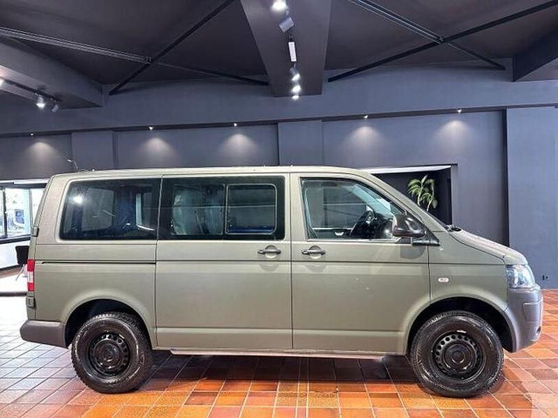 Gebraucht VW T5 140 PS (102 kW) 2012 Grün Van