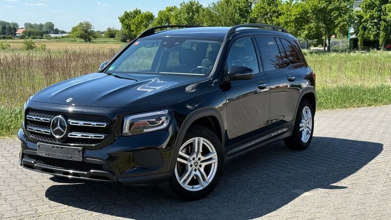 Kosmosschwarz metalliclack Gebraucht 2022 Mercedes GLB220 Progressive SUV | 29.000 € (Guter Preis) - Bild 1/4