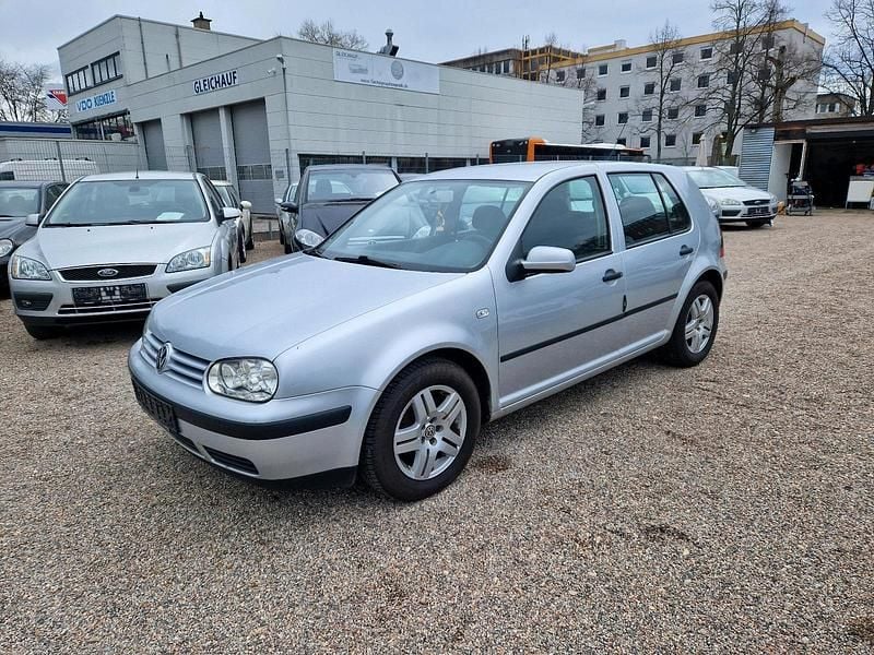 Gebraucht VW Golf IV 101 PS (74 kW) 2001 Silber Limousine