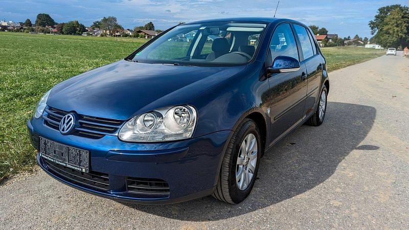 Blau Gebraucht 2006 VW Golf V Comfortline Limousine | 2.500 € (Superpreis) - Bild 1/4