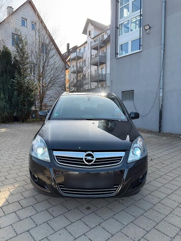 Gebraucht Opel Zafira 125 PS (91 kW) 2012 Schwarz Van / Kleinbus