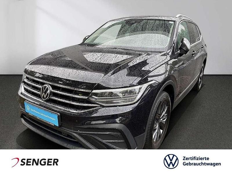 Deep black perleffekt Gebraucht 2023 VW Tiguan Allspace Move SUV | 39.890 € (Etwas zu teuer) - Bild 1/4