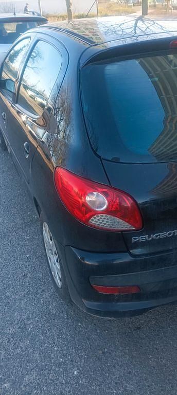 Gebraucht Peugeot 206 75 PS (55 kW) 2009 Schwarz Limousine
