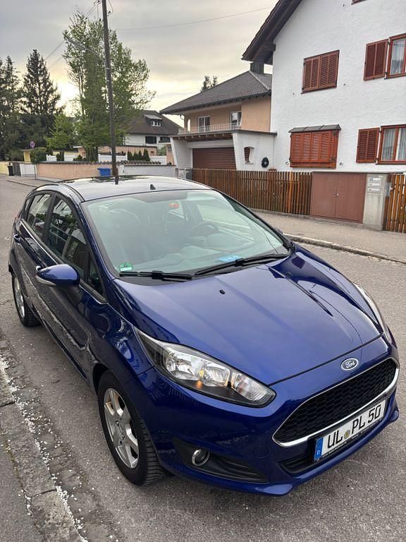 Gebraucht Ford Fiesta SYNC Edition 101 PS (74 kW) 2016 Blau Kleinwagen