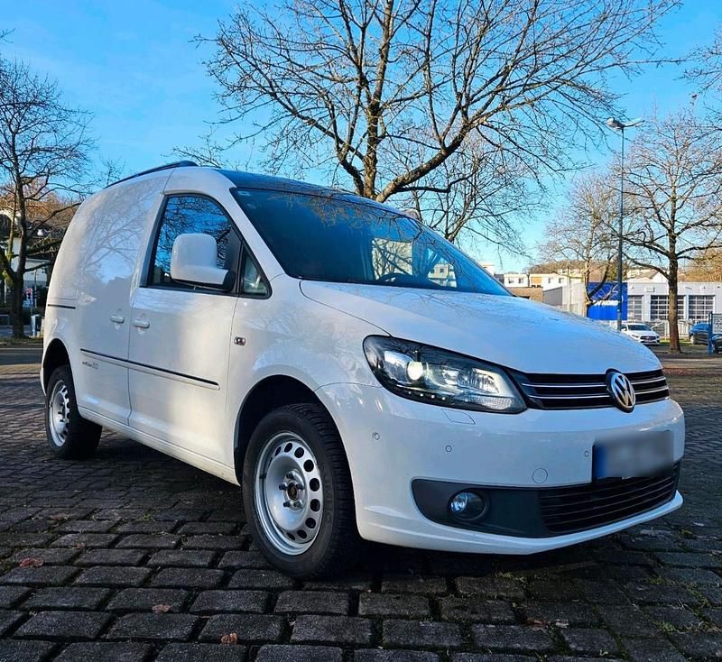 Weiß Gebraucht 2012 VW Caddy Edition Van / Kleinbus | 12.000 € (Fairer Preis) - Bild 1/4