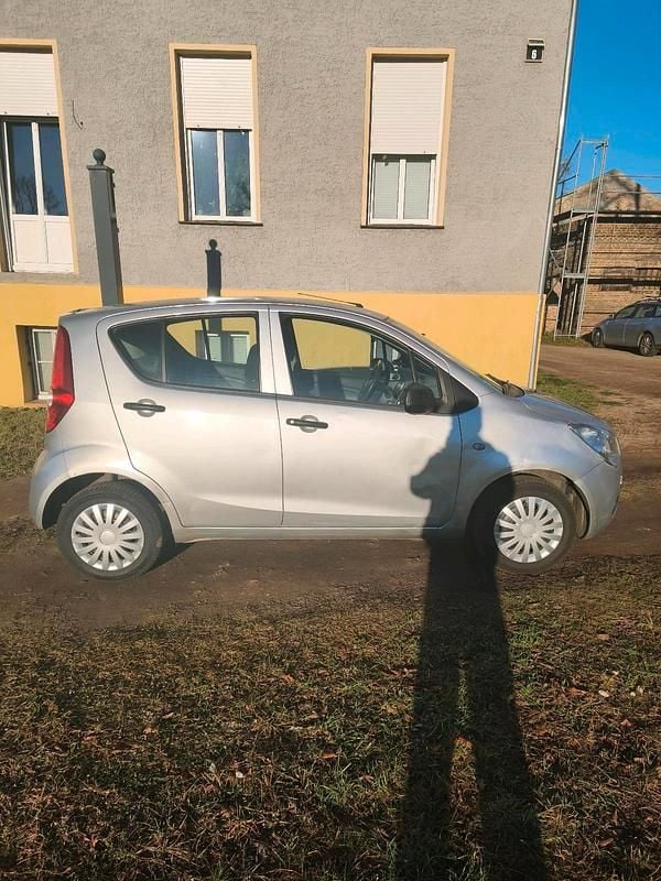 Gebraucht Opel Agila 86 PS (63 kW) 2009 Silber Kleinwagen