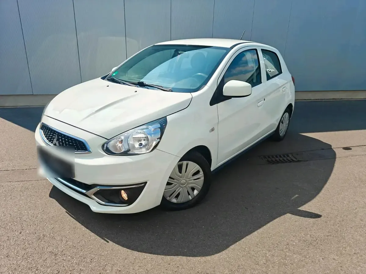 Gebraucht Mitsubishi Space Star 70 PS (51 kW) 2017 Weiß Kleinwagen