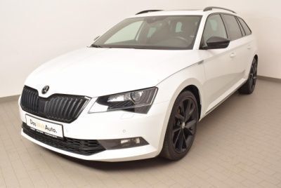 Weiß metallic Gebraucht 2016 Skoda Superb SportLine Kombi | 30.980 € - Bild 1/4