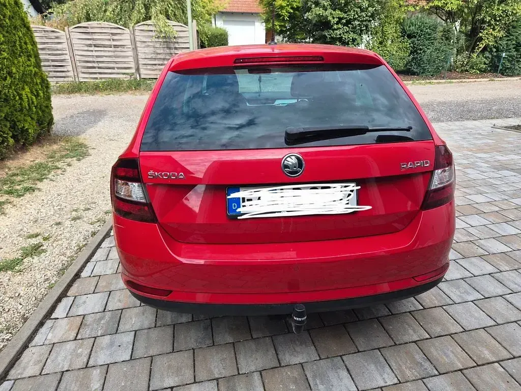 Gebraucht Skoda Rapid Drive 125 PS (91 kW) 2017 Rot Kleinwagen