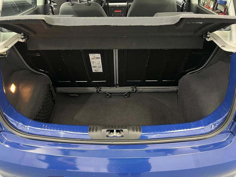 Second-hand VW Fox 54 CP (39 kW) 2009 Albastru Hatchback