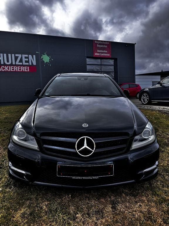 Gebraucht Mercedes C250 204 PS (150 kW) 2012 Schwarz Coupé
