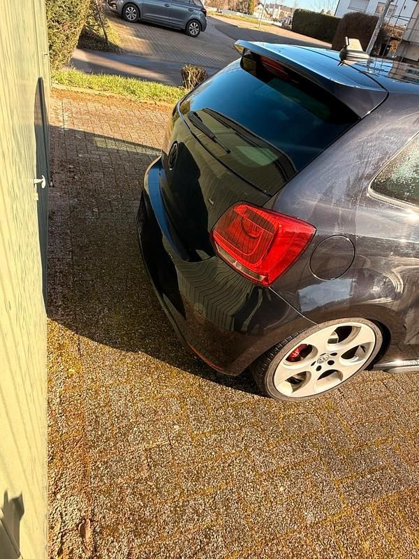 Second-hand VW Polo GTI 180 CP (132 kW) 2011 Negru Hatchback