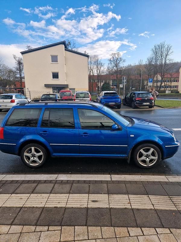 Gebraucht VW Bora 101 PS (74 kW) 2002 Blau Kombi