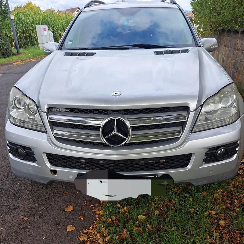 Silber Gebraucht 2007 Mercedes GL320 SUV | 8.400 € - Bild 1/4
