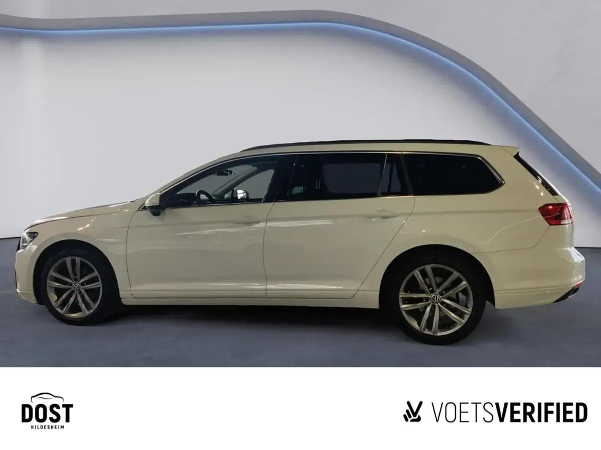 Gebraucht VW Passat Business 200 PS (147 kW) 2022 Weiß Kombi