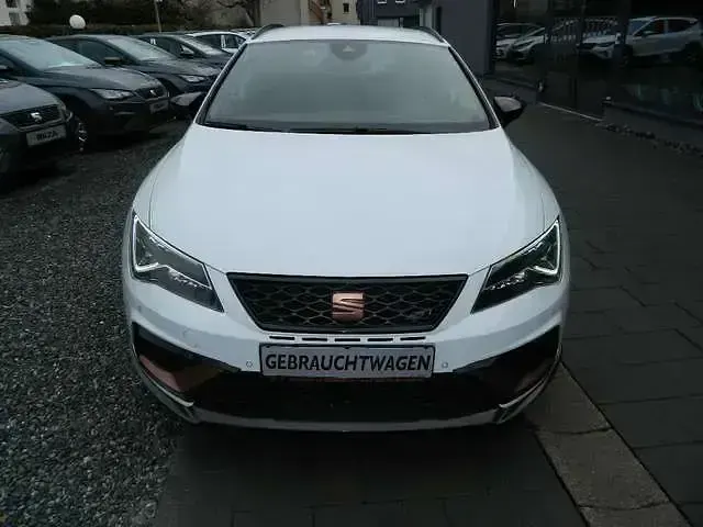 Gebraucht Seat Leon Beats 300 PS (220 kW) 2020 Nevada weiß metallic Kombi
