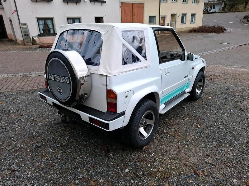 Gebraucht Suzuki Vitara 80 PS (58 kW) 1991 Weiß Cabrio