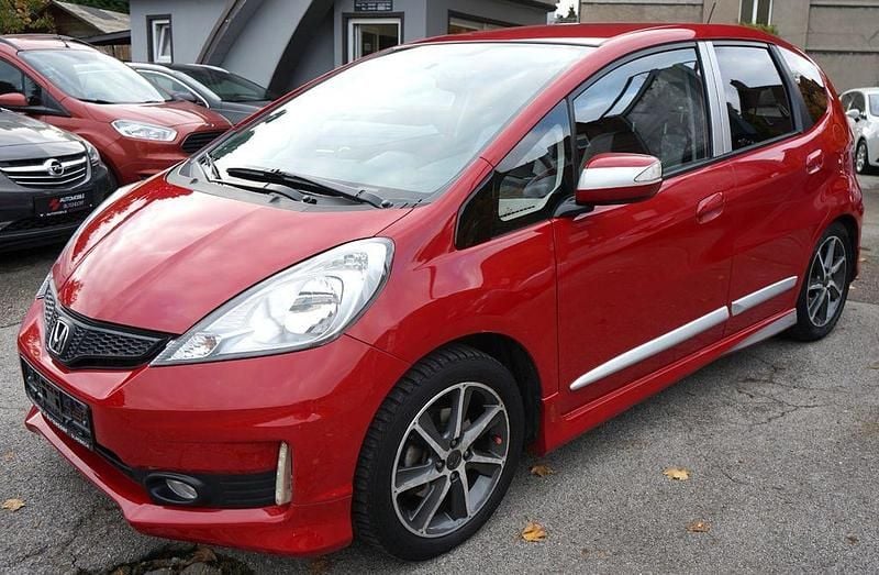 Rot Gebraucht 2012 Honda Jazz SI Kleinwagen | 7.499 € (Fairer Preis) - Bild 1/4