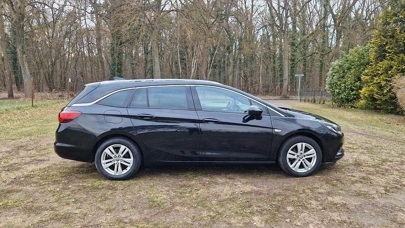 Gebraucht Opel Astra Dynamic 150 PS (110 kW) 2016 Schwarz Kombi