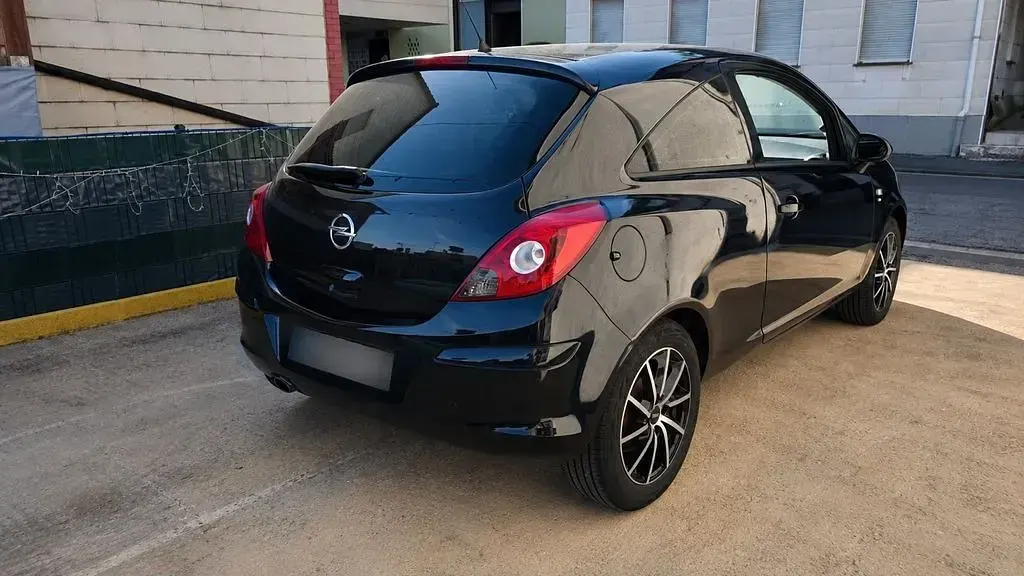 Gebraucht Opel Corsa 87 PS (63 kW) 2012 Schwarz Kleinwagen