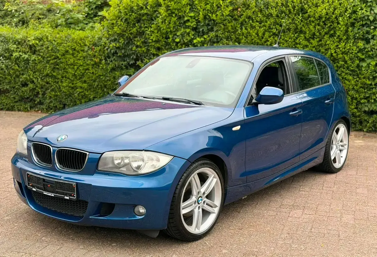 Gebraucht BMW 116 M Sport 122 PS (89 kW) 2011 Blau Kleinwagen