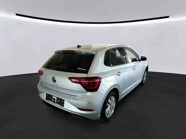 Gebraucht VW Polo Style 95 PS (69 kW) 2023 Silber Kleinwagen