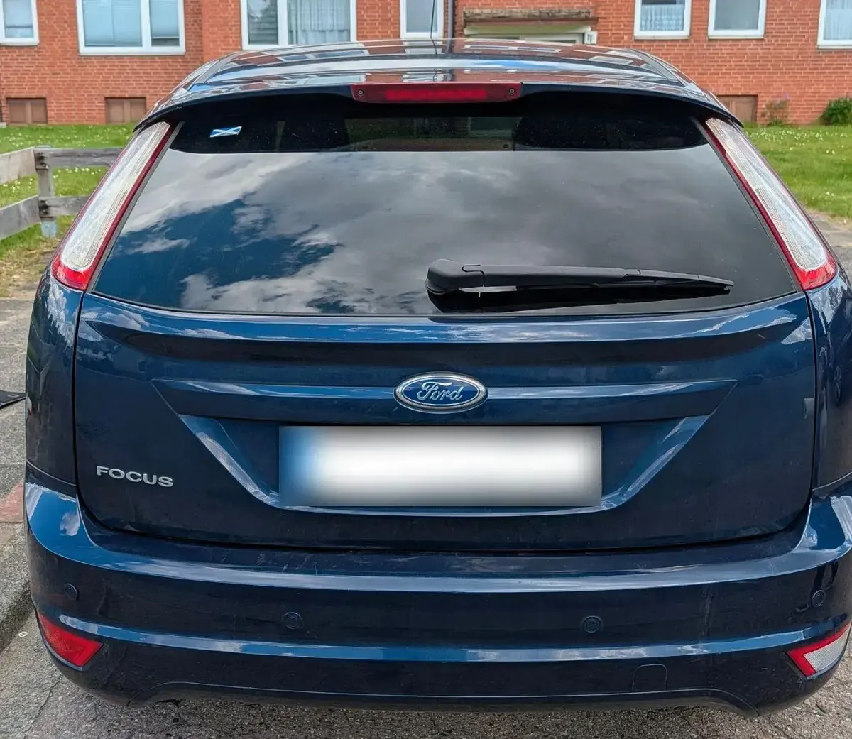 Usata Ford Focus Viva 101 CV (74 kW) 2011 Blu Berlina