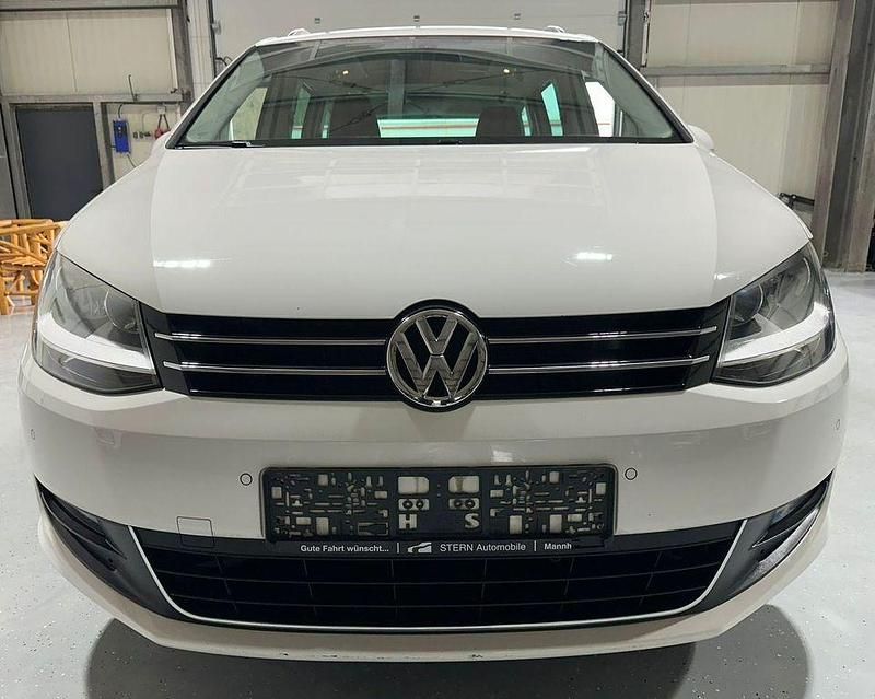 Gebraucht VW Sharan 140 PS (102 kW) 2011 Candyweiss Van / Kleinbus