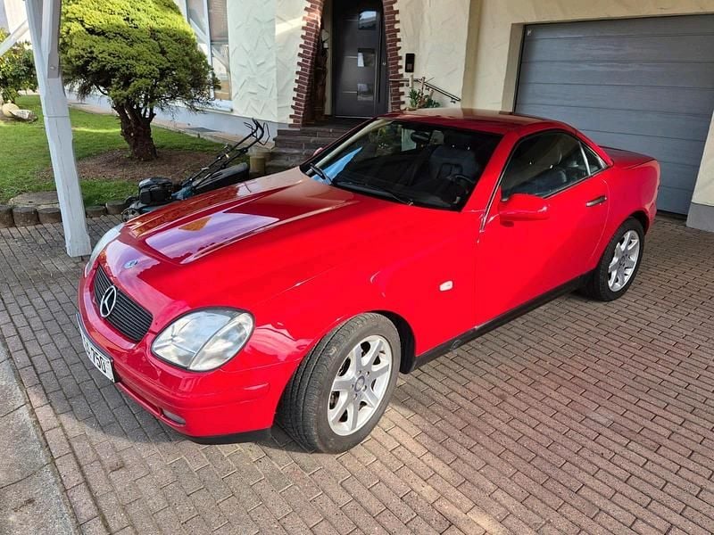 Rot Gebraucht 1997 Mercedes SLK200 Cabrio | 9.300 € - Bild 1/4
