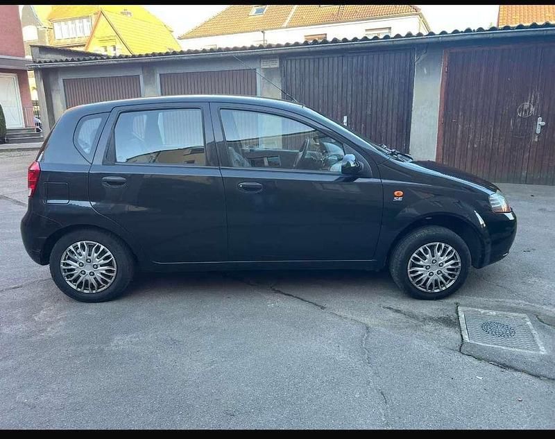 Gebraucht Chevrolet Kalos 94 PS (69 kW) 2004 Schwarz Kleinwagen